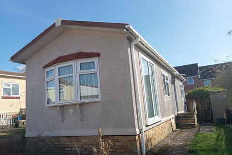 2 bedroom park home to rent, Greenhill Drive, Gloucester, GL4