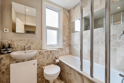 114 Gloucester Road, Kingston Upon Thames, KT1 3QN