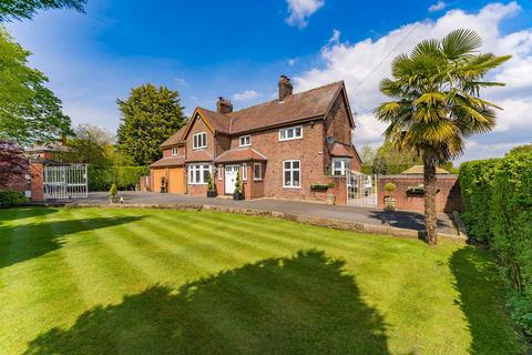 4 bedroom detached house for sale, Cawley House