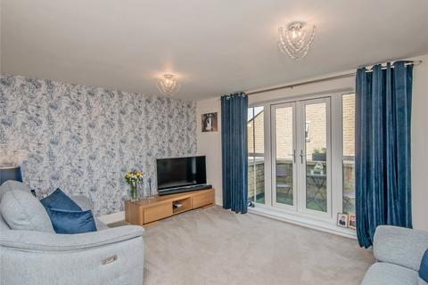 4 bedroom terraced house for sale, Threelands, Birkenshaw, Bradford, West Yorkshire, BD11
