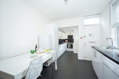 7 bedroom house share to rent, 183 Cardigan Road, Hyde Park, Leeds, LS6 1QL