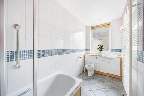 Southbourne, 7 Barnes Close, Winchester, SO23 9QX