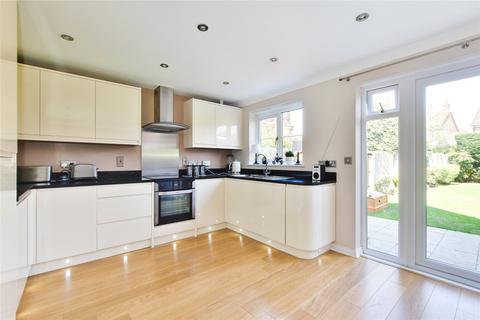 3 bedroom house for sale, Whittle Close, Leavesden, Hertfordshire, WD25