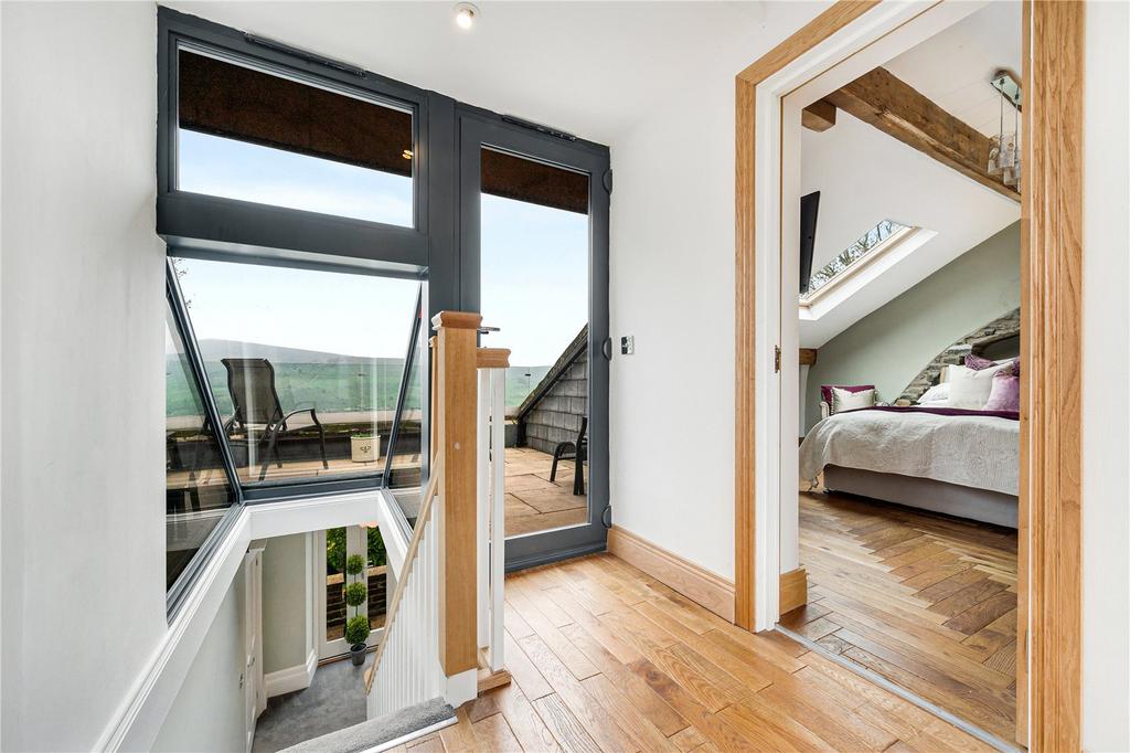 Second Floor Landing