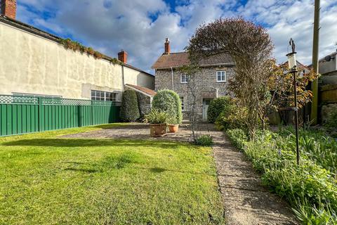 3 bedroom detached house for sale, Goswell Close, Street, BA16