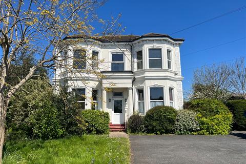 5 bedroom detached house for sale, Chesswood Road, Worthing BN11 2AE