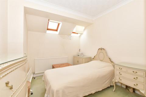 2 bedroom maisonette for sale, Claremont Road, Deal, Kent