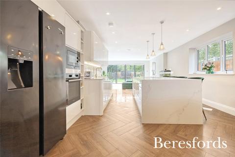 4 bedroom semi-detached house for sale, Ongar Road, Brentwood, CM15
