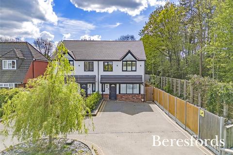 4 bedroom semi-detached house for sale, Ongar Road, Brentwood, CM15