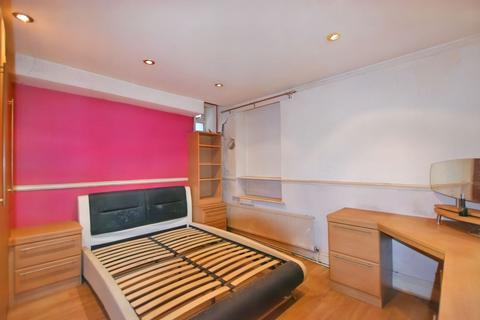 2 bedroom flat for sale, 18 Mosslea Road, Penge, London, SE20 7BW
