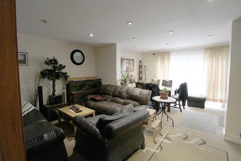 5 bedroom end of terrace house for sale, Highmeadow Crescent, London NW9