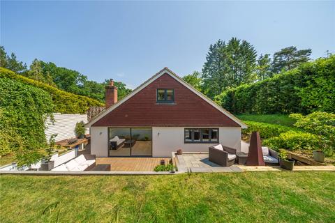 Yardarm Birdhaven, Wrecclesham, Farnham, GU10 4PB