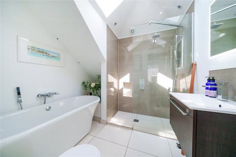 Yardarm Birdhaven, Wrecclesham, Farnham, GU10 4PB