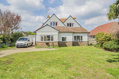 4 bedroom detached house for sale, Hillfield Road, Selsey, PO20