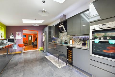 26 Podsmead Road, Gloucester, GL1 5PA