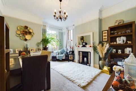 26 Podsmead Road, Gloucester, GL1 5PA