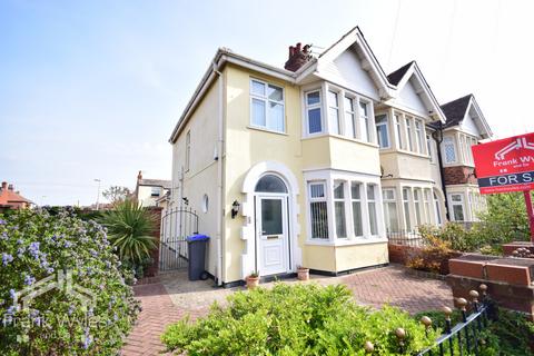 3 bedroom end of terrace house for sale, Burnside Avenue, Blackpool, FY4 4AF