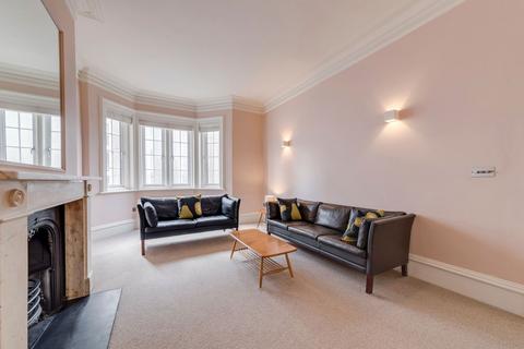 2 bedroom flat to rent, Bedford Court Mansions Bedford Avenue, London WC1B