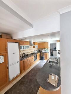 4 bedroom terraced house to rent, Tunis Road, London W12