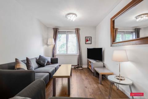 2 bedroom flat to rent, Bishops Bridge Road London W2