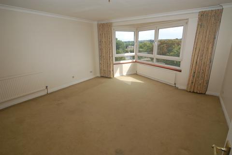 2 bedroom flat to rent, Hamble Court, Broom Park, Teddington TW11