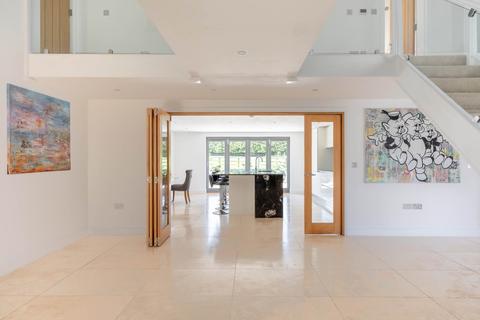 5 bedroom barn conversion for sale, Station Road, Tring