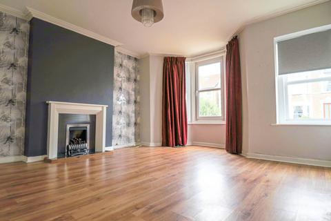 2 bedroom flat for sale, Moorland Road - Vacant Ground Floor Flat