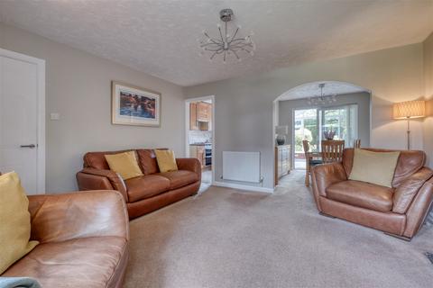 50 Bishops Gate, Birmingham, B31 4AJ