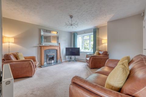 50 Bishops Gate, Birmingham, B31 4AJ