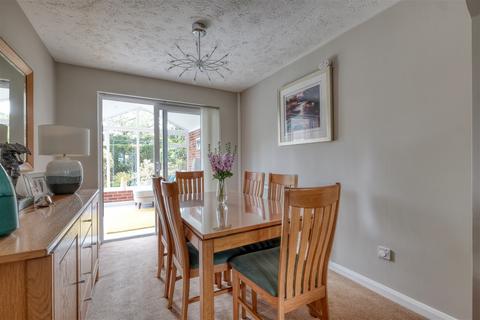 50 Bishops Gate, Birmingham, B31 4AJ