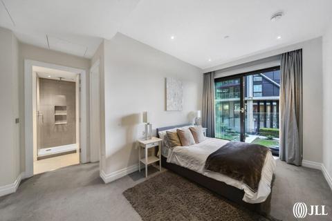 3 bedroom flat to rent, Riverlight Quay London SW11