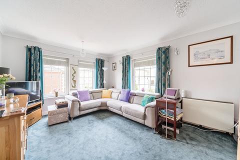 1 bedroom apartment for sale, Pegasus Court, St. Stephens Road, Cheltenham, Gloucestershire, GL51