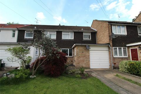 3 bedroom terraced house to rent, Hanging Hill Lane, Hutton, CM13