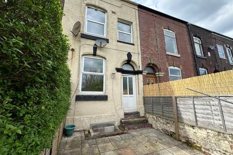 3 bedroom terraced house to rent, Woodbank Terrace, Mossley, Ashton-Under-Lyne, OL5 0SP