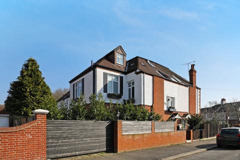 4 bedroom semi-detached house to rent, Cambridge Road, SW20