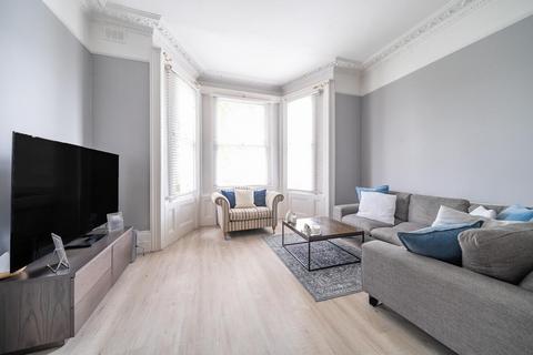 Flat 2, 20 Southend Crescent, London, SE9 2SB