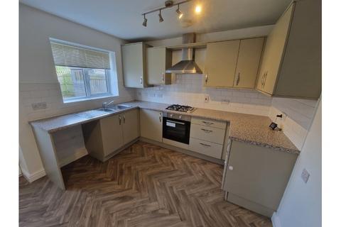 3 bedroom end of terrace house to rent, Mills Drive, Wellington TA21