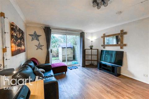 1 bedroom in a house share to rent, Chilcombe Way, Lower Earley, RG6 3DB