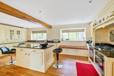 6 bedroom detached house for sale, Pinelands Road, Chilworth, Southampton, SO16