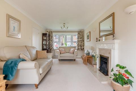 2 Kings Close, Kings Worthy, Winchester, SO23 7TE