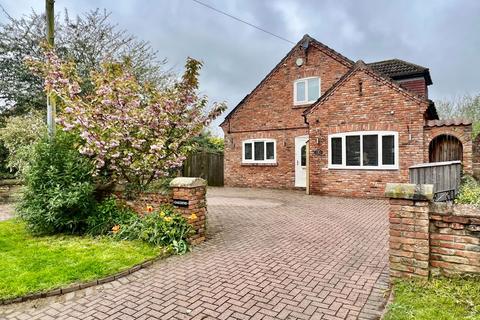 Oakdene Oak Road, Cowthorpe, Wetherby, LS22 5EY