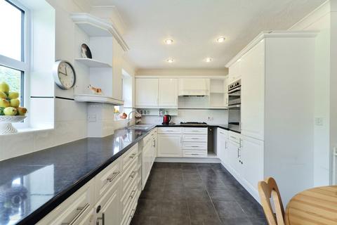 13 Williams Mead, Bartestree, Hereford, HR1 4BT