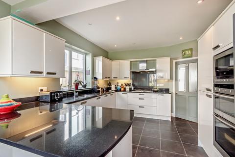 4 bedroom semi-detached bungalow for sale, 38 Clements Road, Chorleywood, WD3