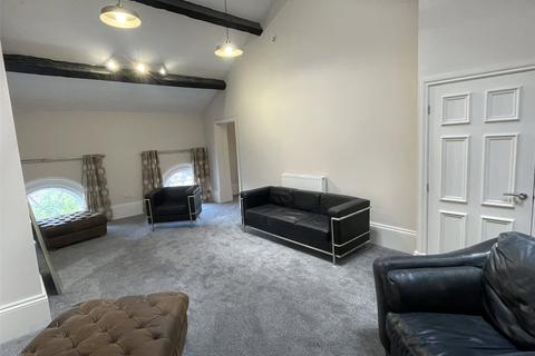 2 bedroom penthouse to rent, Crown Court, Wakefield, West Yorkshire, WF1
