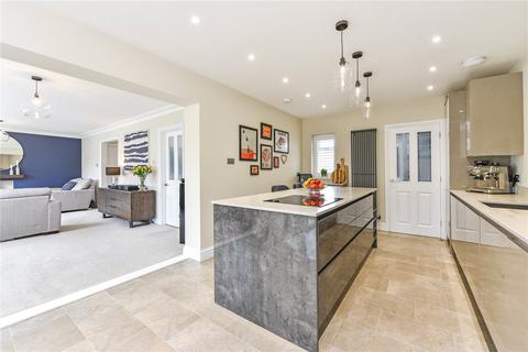 9 Greenfields, Liss, GU33 7EH