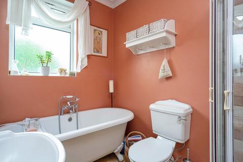18 Green Avenue, London, W13 9RW