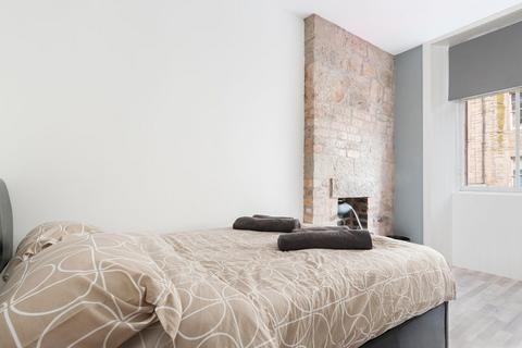 4 bedroom flat to rent, 52P – St Marys Street, Edinburgh, EH1 1TA