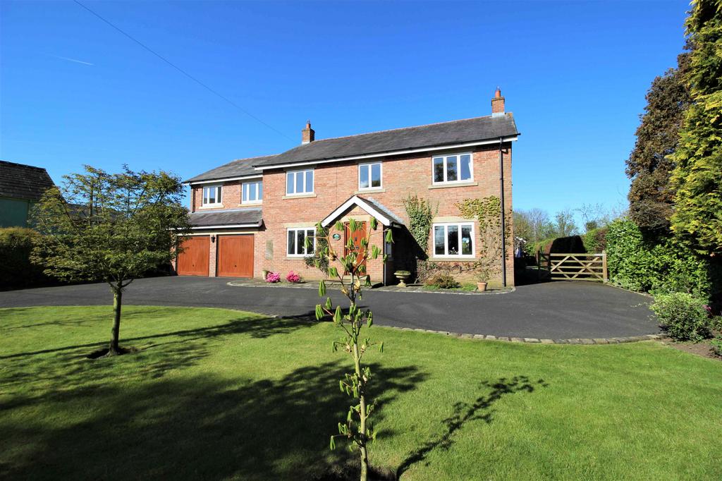Rosemary Lane, Preston PR4 5 bed detached house for sale £625,000