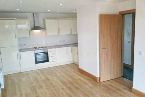 2 bedroom apartment to rent, Clifton Road, Prestwich M25