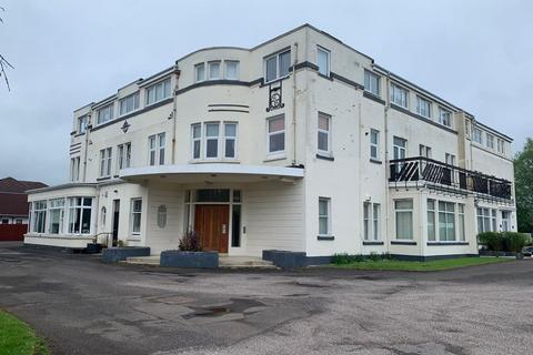 2 bedroom flat for sale, Laudervale Gardens, Balloch, Loch Lomond G83
